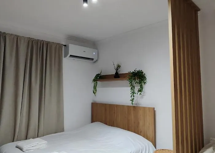 New Bazaar Retreat 2 * Tirana